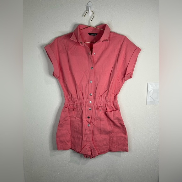 Dokotoo Women’s Button-Up Romper - Size Medium - Picture 2 of 8